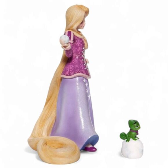Enesco Disney Showcase Tangled Holiday Princess Rapunzel Figurine - Picture 4 of 5